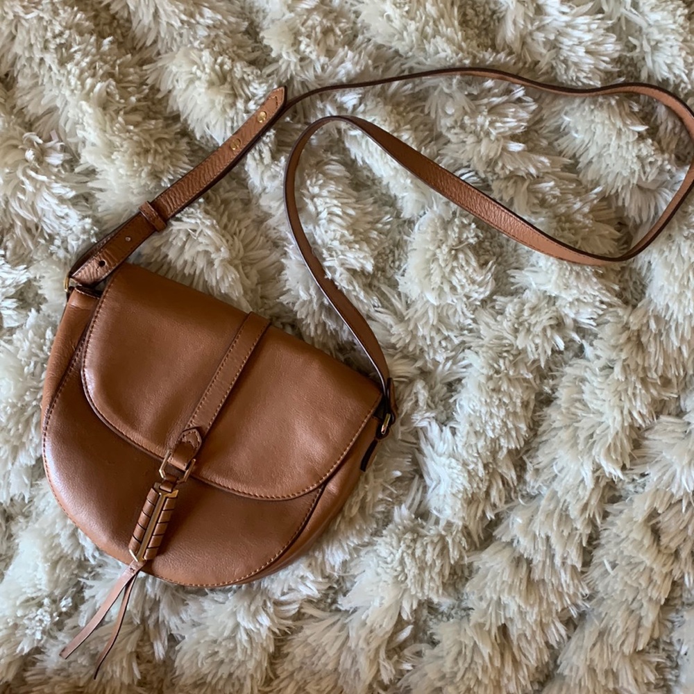 Stella & Dot Crossbody Purse, Covet line in saddle leather